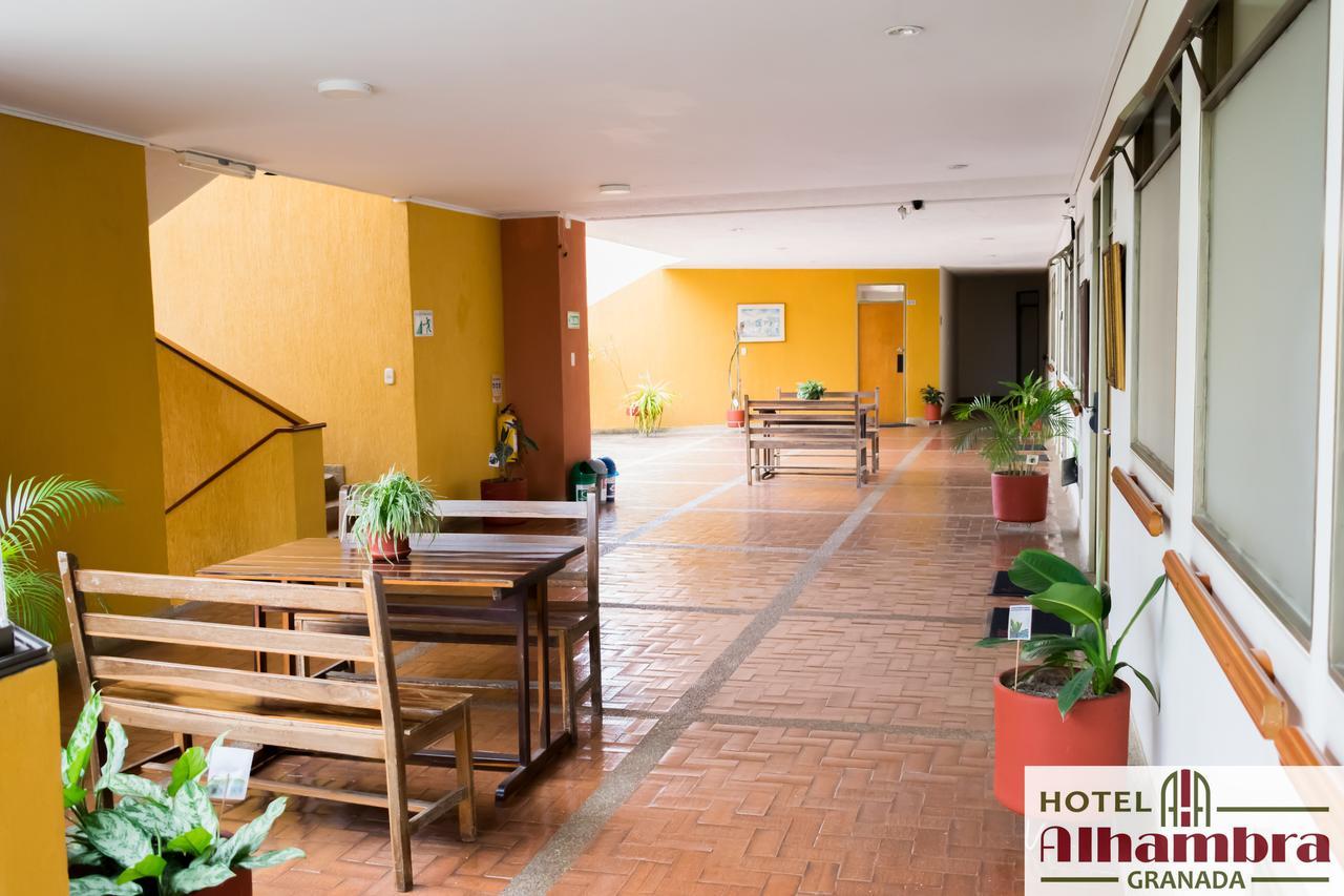 Hotel Alhambra ميتا المظهر الخارجي الصورة