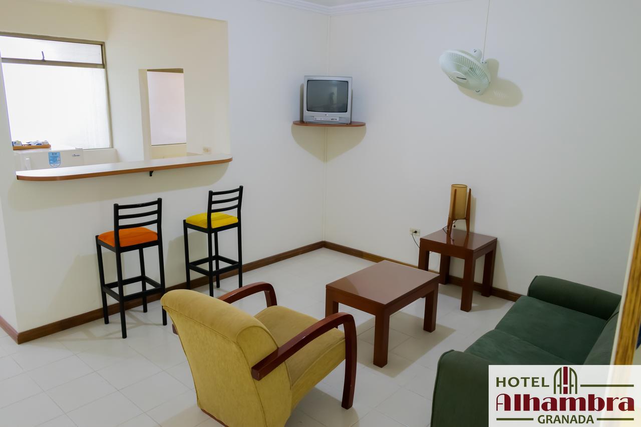 Hotel Alhambra ميتا المظهر الخارجي الصورة