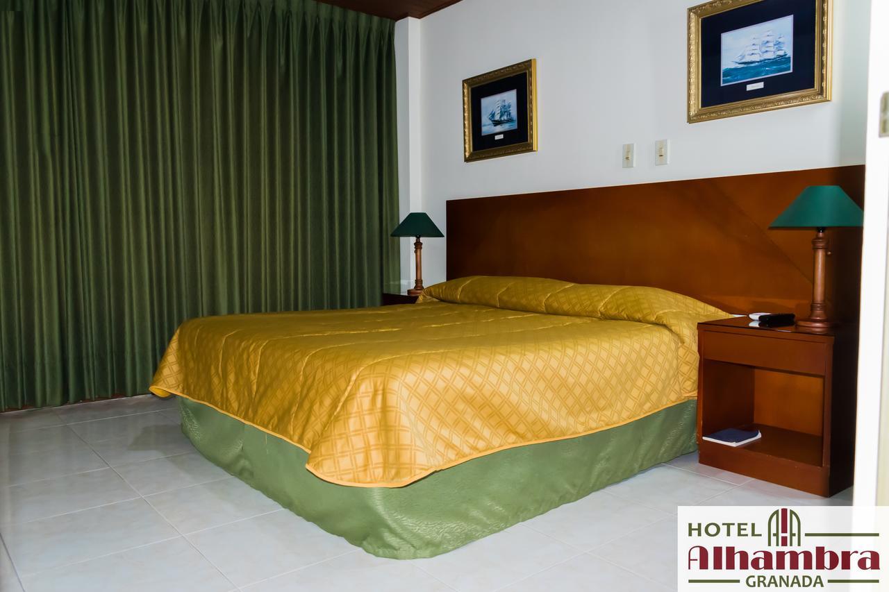 Hotel Alhambra ميتا المظهر الخارجي الصورة
